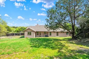 1058 Daviot Dr, Spicewood, TX 78669 - Photo 32