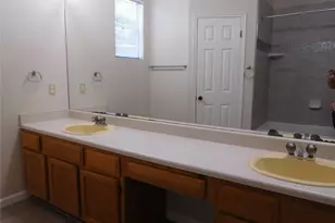 2202 Quiet Wood Dr, Austin, TX 78728 - Photo 10