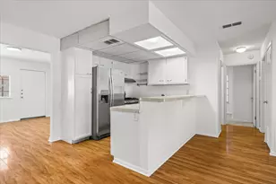 7707 Watson St, Austin, TX 78757 - Photo 4