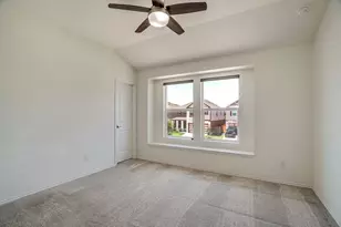 516 Ayinger Ln, Austin, TX 78728 - Photo 12