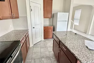 18900 Lady Bird Johnson St, Manor, TX 78653 - Photo 8