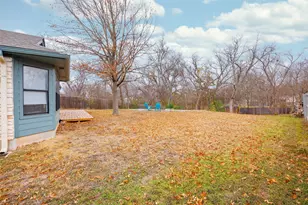 703 Oakridge Dr, Round Rock, TX 78681 - Photo 10