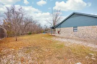 703 Oakridge Dr, Round Rock, TX 78681 - Photo 6