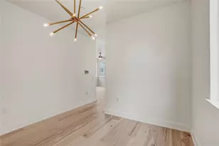 4127 E 12th St, Austin, TX 78721 - Photo 14