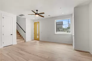 4127 E 12th St, Austin, TX 78721 - Photo 10