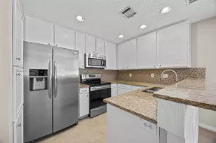 1748 Ohlen Rd, Austin, TX 78757 - Photo 6
