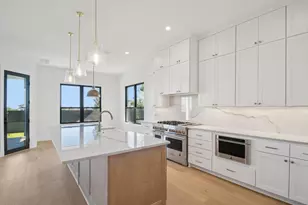 10103 Milky Way Dr, Austin, TX 78730 - Photo 8