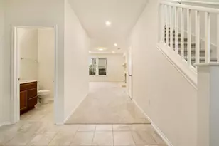907 Solitude Dr, Pflugerville, TX 78660 - Photo 4