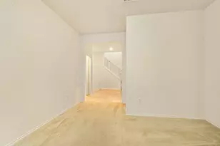 907 Solitude Dr, Pflugerville, TX 78660 - Photo 6