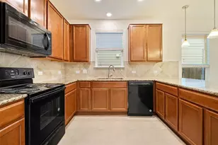 907 Solitude Dr, Pflugerville, TX 78660 - Photo 12