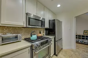1735 Spyglass Dr, Austin, TX 78746 - Photo 18