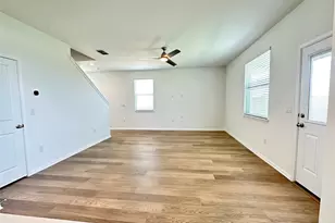 295 Young St, Buda, TX 78610 - Photo 6
