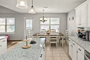 512 Mockingbird Ln, Lockhart, TX 78644 - Photo 10