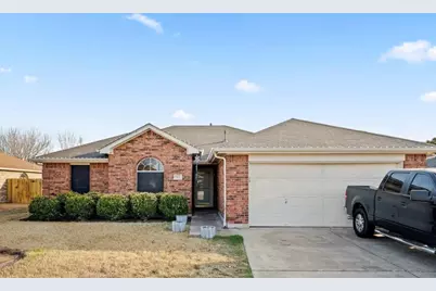 512 Mockingbird Lane, Lockhart, TX 78644 - Photo 2