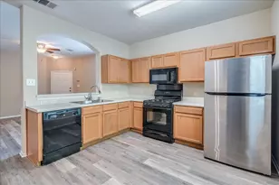 14616 Walt Whitman Trail, Pflugerville, TX 78660 - Photo 10