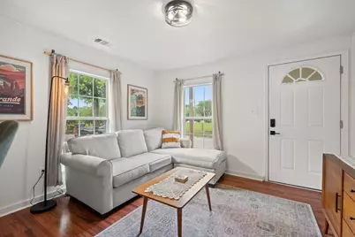 1909 College Row, Austin, TX 78702 - Photo 8