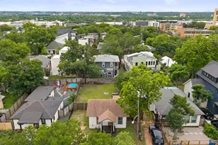 1909 College Row, Austin, TX 78702 - Photo 4