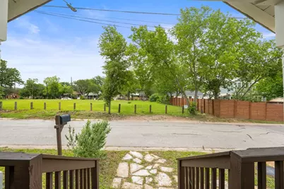 1909 College Row, Austin, TX 78702 - Photo 6