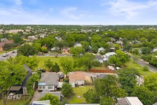 1909 College Row, Austin, TX 78702 - Photo 32