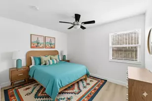 1304 Summit St, Austin, TX 78741 - Photo 8