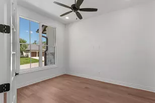 100 Sunny Bell Ct, Georgetown, TX 78628 - Photo 24