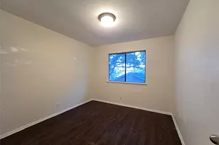 1305 Dobie Dr, Austin, TX 78753 - Photo 10