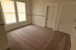 615 E Washington St, Giddings, TX 78942 - Photo 16