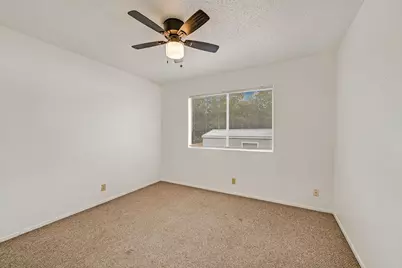 2111 Oak Motte Lane, Austin, TX 78744 - Photo 20