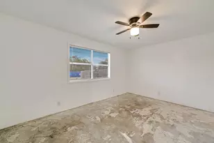 2111 Oak Motte Ln, Austin, TX 78744 - Photo 14