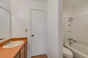 2111 Oak Motte Ln, Austin, TX 78744 - Photo 10