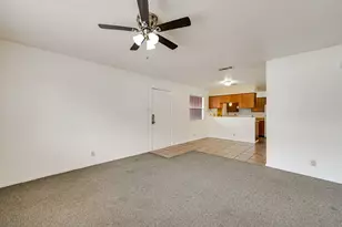 2111 Oak Motte Ln, Austin, TX 78744 - Photo 4