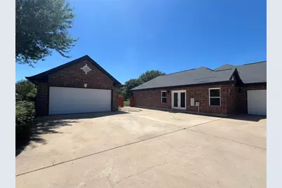 117 Cotton Rows Lane, Taylor, TX 76574 - Photo 14