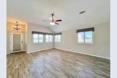 401 Arabian Colt Drive, Georgetown, TX 78626 - Photo 4