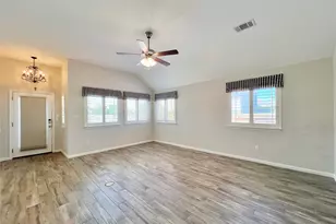 401 Arabian Colt Dr, Georgetown, TX 78626 - Photo 4