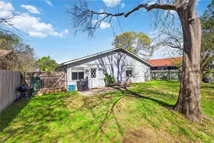 6401 Capriola Dr, Austin, TX 78745 - Photo 22