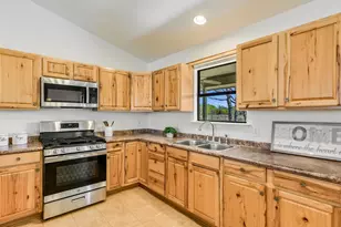 100 Acorn Trail, Cedar Creek, TX 78612 - Photo 8