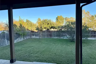 408 Wolf Creek Way, Round Rock, TX 78664 - Photo 16