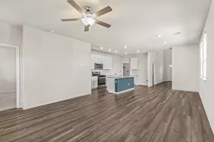 221 Longmount Cv, Liberty Hill, TX 78642 - Photo 14