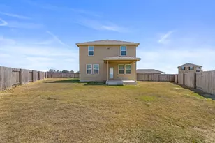 221 Longmount Cv, Liberty Hill, TX 78642 - Photo 34