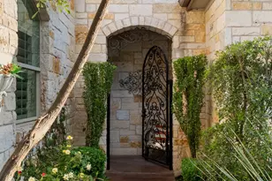 209 Rocky Coast Dr, Lakeway, TX 78738 - Photo 6