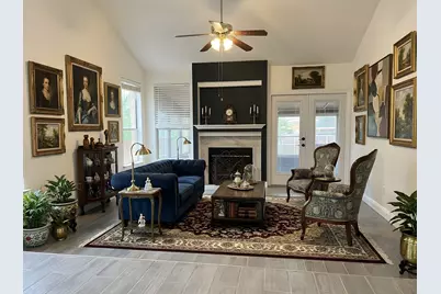 5611 Meadow Crest, Austin, TX 78744 - Photo 4