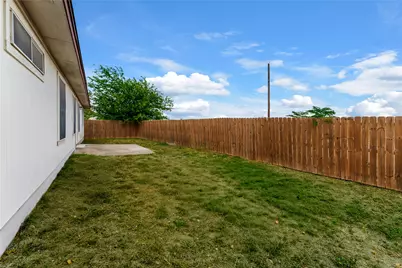7225 White Panda Run, Del Valle, TX 78617 - Photo 32