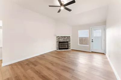 7225 White Panda Run, Del Valle, TX 78617 - Photo 6