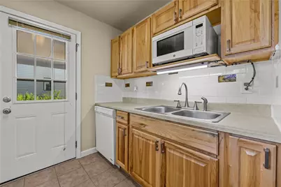 1700 Cullen Avenue #B, Austin, TX 78757 - Photo 12