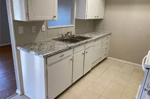 1053 Linde Ave, New Braunfels, TX 78130 - Photo 4