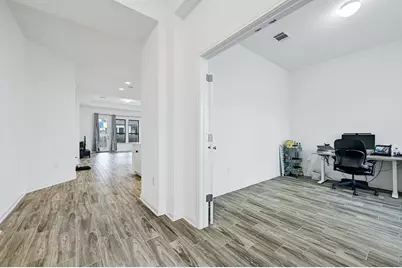 6725 Denia Drive, Austin, TX 78739 - Photo 4