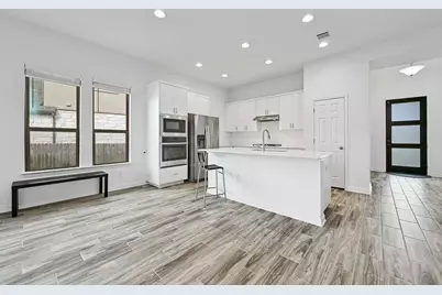6725 Denia Drive, Austin, TX 78739 - Photo 10