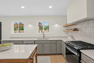 6304 Cannes Cir, Austin, TX 78745 - Photo 10