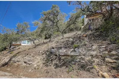 13908 Skyline Drive, Austin, TX 78732 - Photo 4