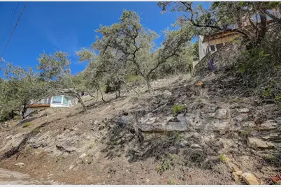 13908 Skyline Drive, Austin, TX 78732 - Photo 4